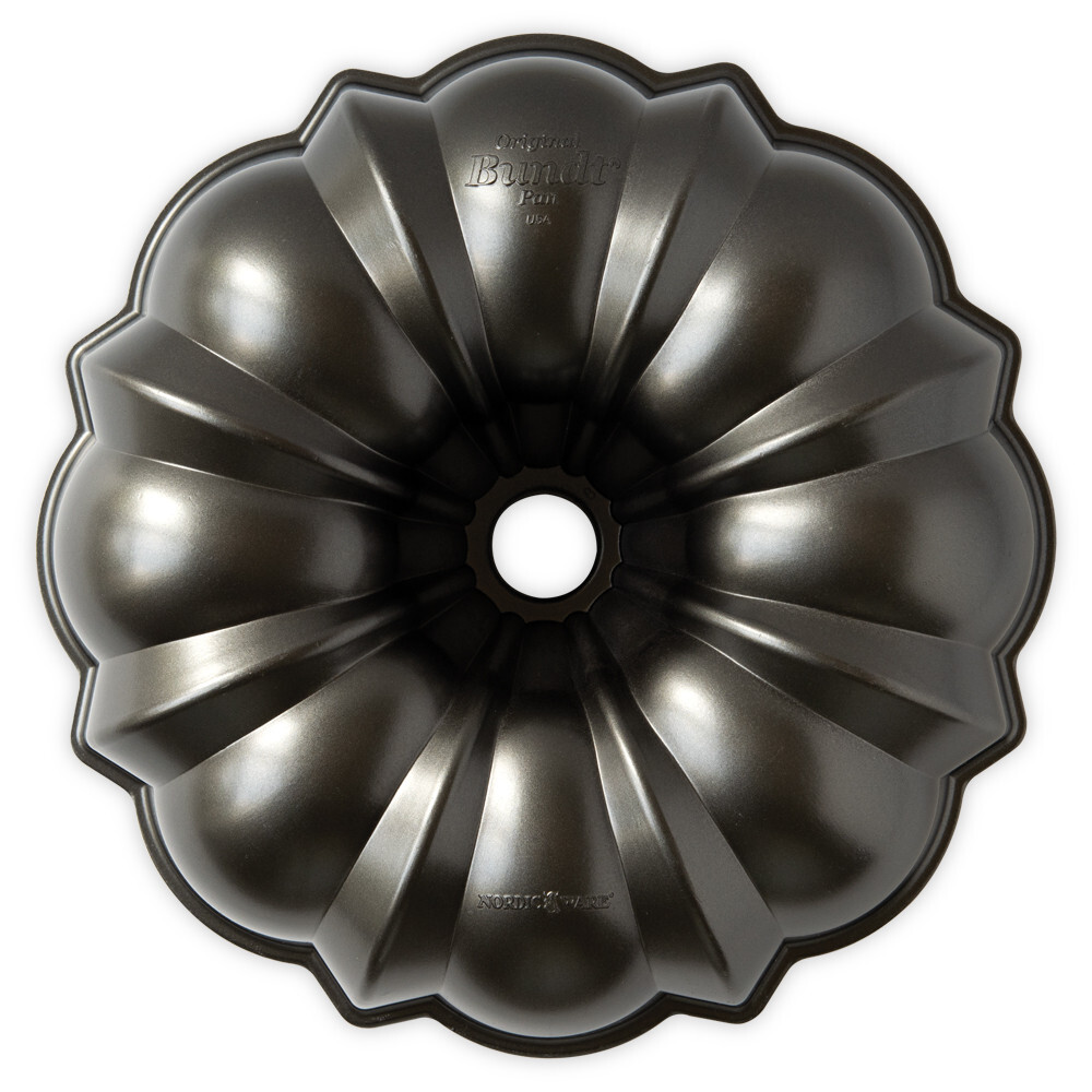 Nordic Ware Original ProCast Bundt® Pan