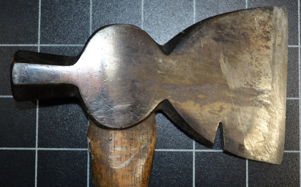 SHAPLEIGHS DIAMOND EDGE - HALF HATCHET - NICE LOGO ON HANDLE - ALL ORIGINAL