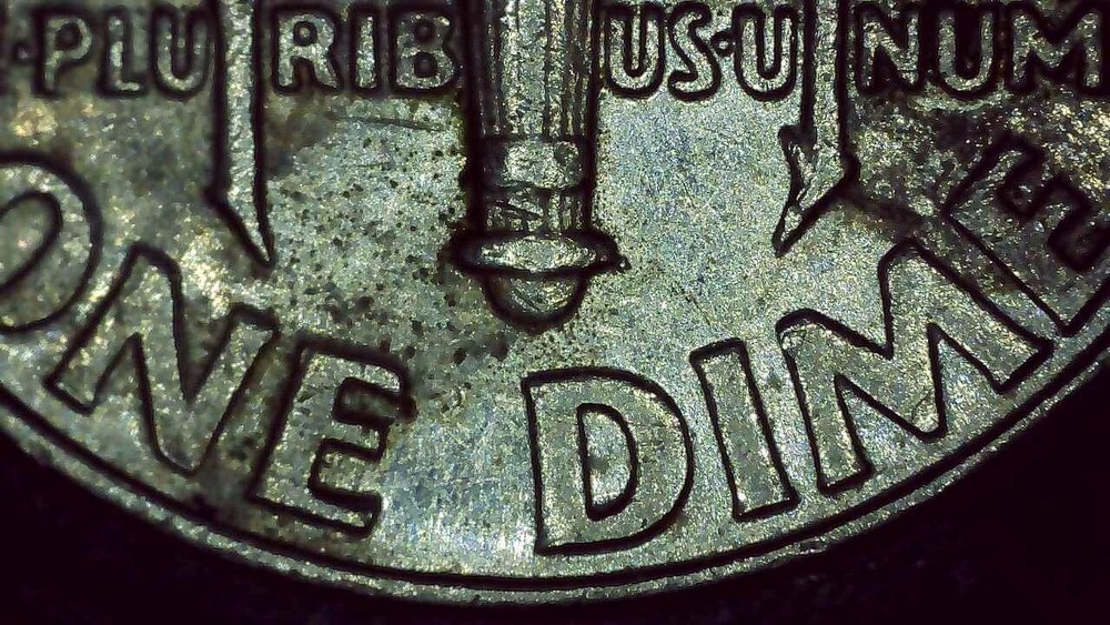 1999 P Dime error collar clash