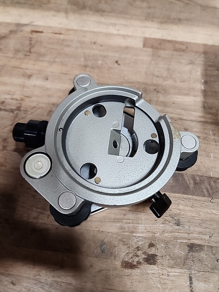 Tribrach Without Optical Plummet Grey TOPCON