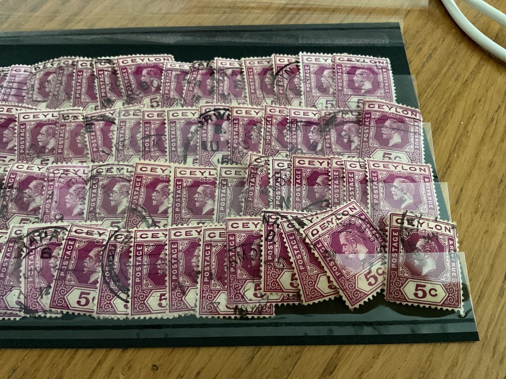 Ceylon 5c value duplicated used stamps B1932