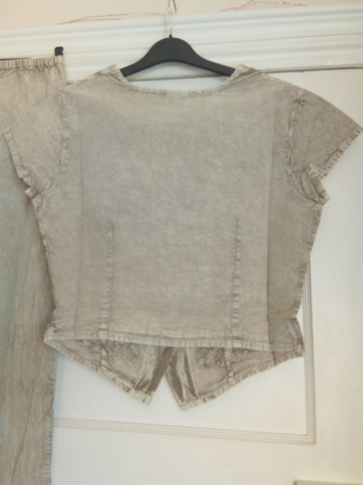 BNWT Stonewashed Trousers & Top With Embroidered Detailing Medium Boho Hippy