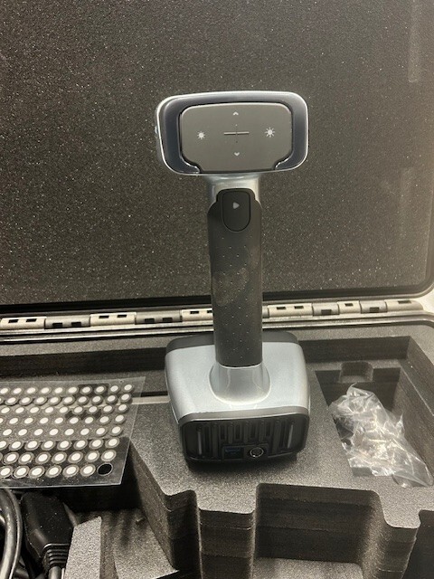 Einscan HX Handheld 3D Scanner in Wheeled Hard Case