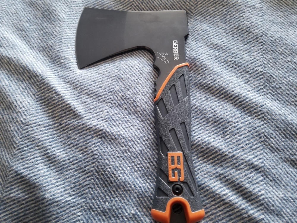 Bear Grylls Hatchet