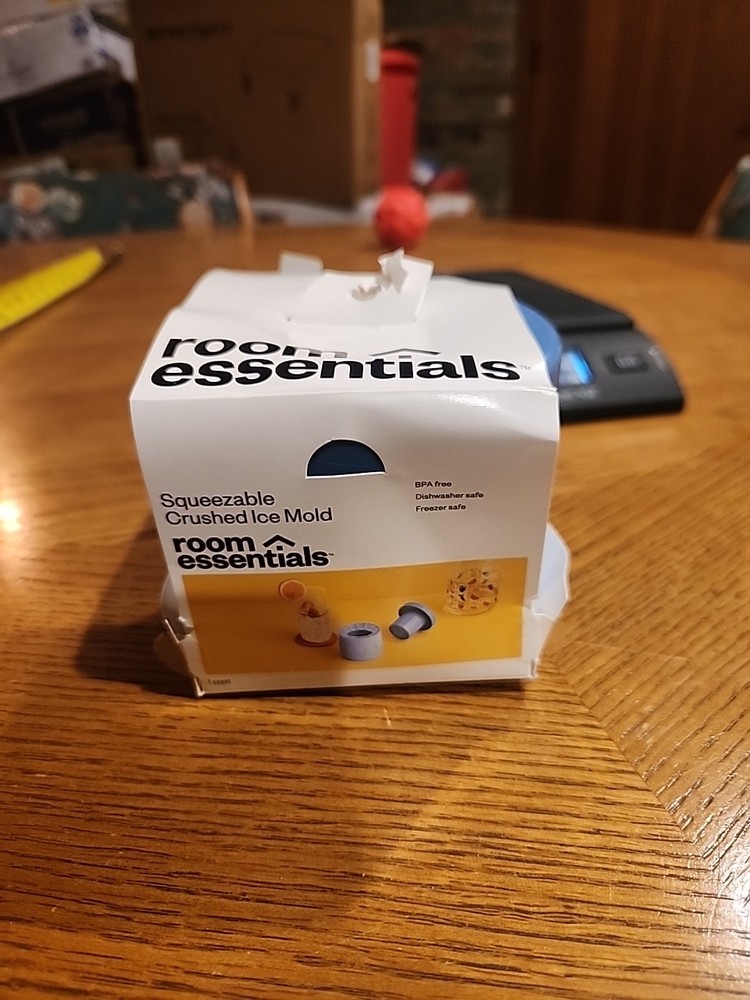 Squeezeable Crushed Ice Mold