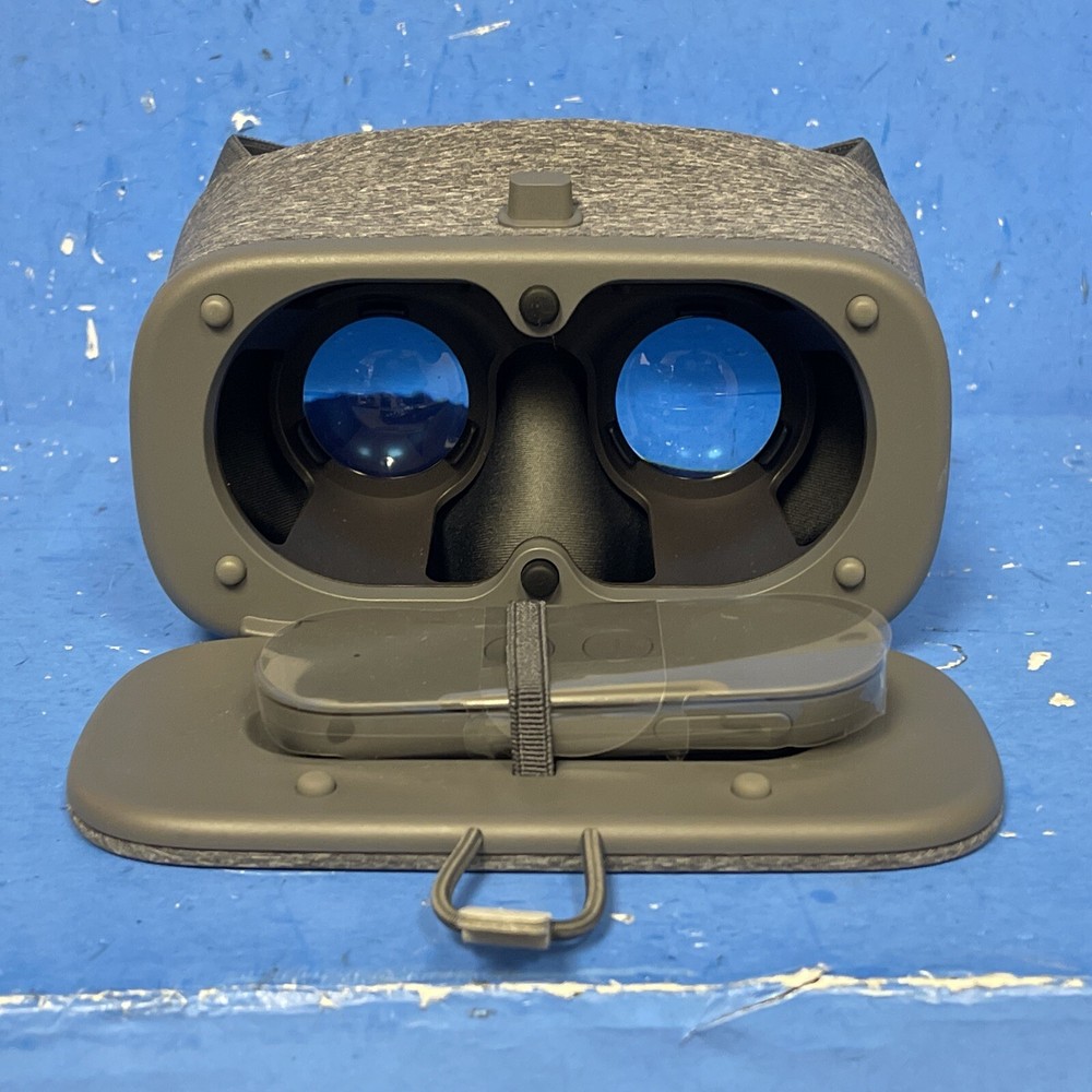 Google Daydream View VR Headset - Slate