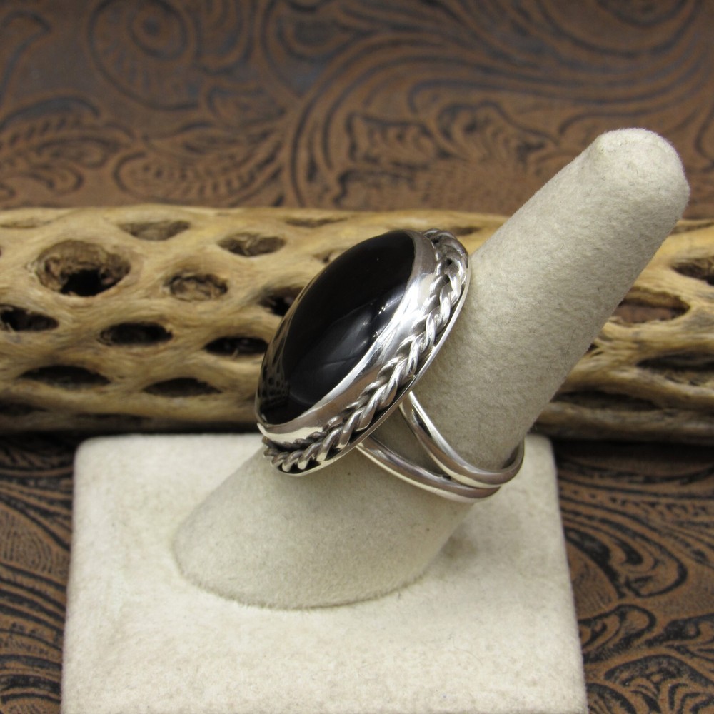 *Sterling Silver and Round Black Onyx Ring Size 8.5