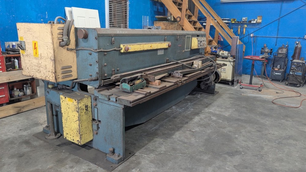 10' Amada shear 3/16" steel capacity