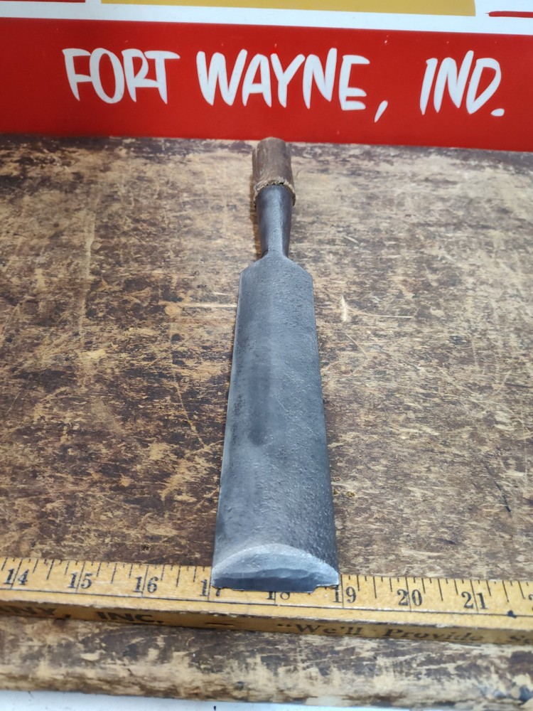 Early Riverside 2" Square Edge Socket Framing Chisel Timber Slick