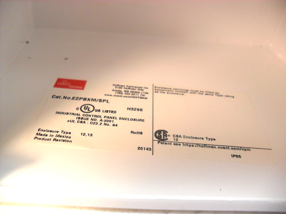 nVent E2PBXM - Extra-Deep Pushbutton Enclosure Type 12, 2PBx22.5mm White /spl