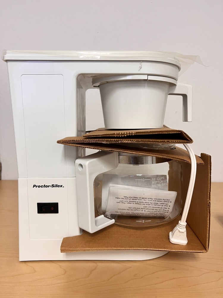 Proctor Silex 12 Cup Automatic Drip Coffeemaker A607A White