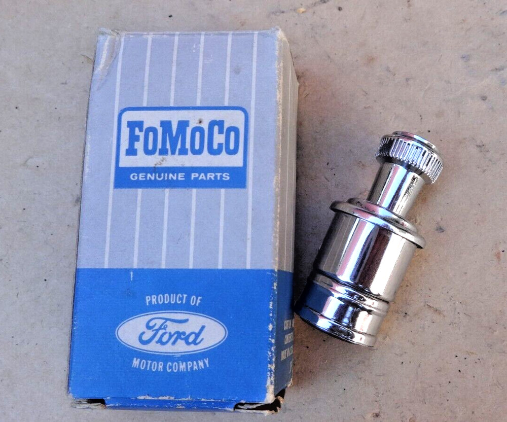 NOS 1965 1966 Mercury CIGAR / CIGARETTE LIGHTER Assembly Original Knob & Element