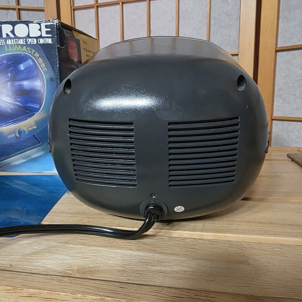 Lumastrobe Strobe Light Variable Speed/Color Tilt Stand WORKS READ