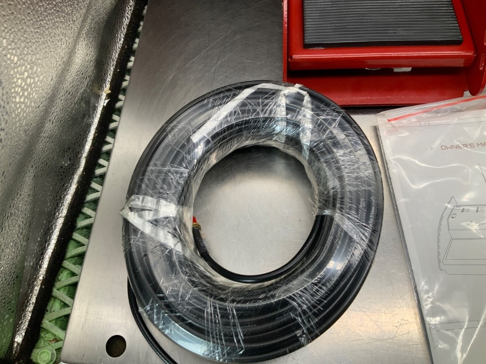 Southwire Maxis Triggers Dual Remote Foot Switch System Tugger/Puller