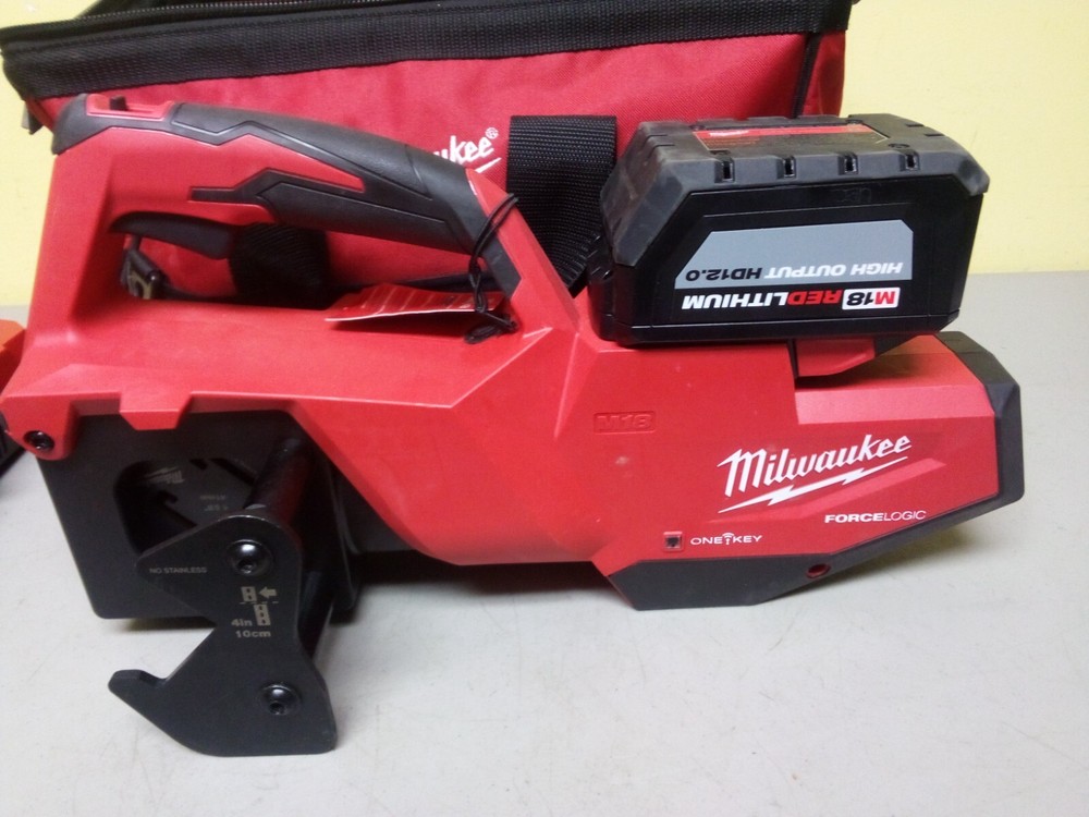 Milwaukee M18 Underground Cable Cutter