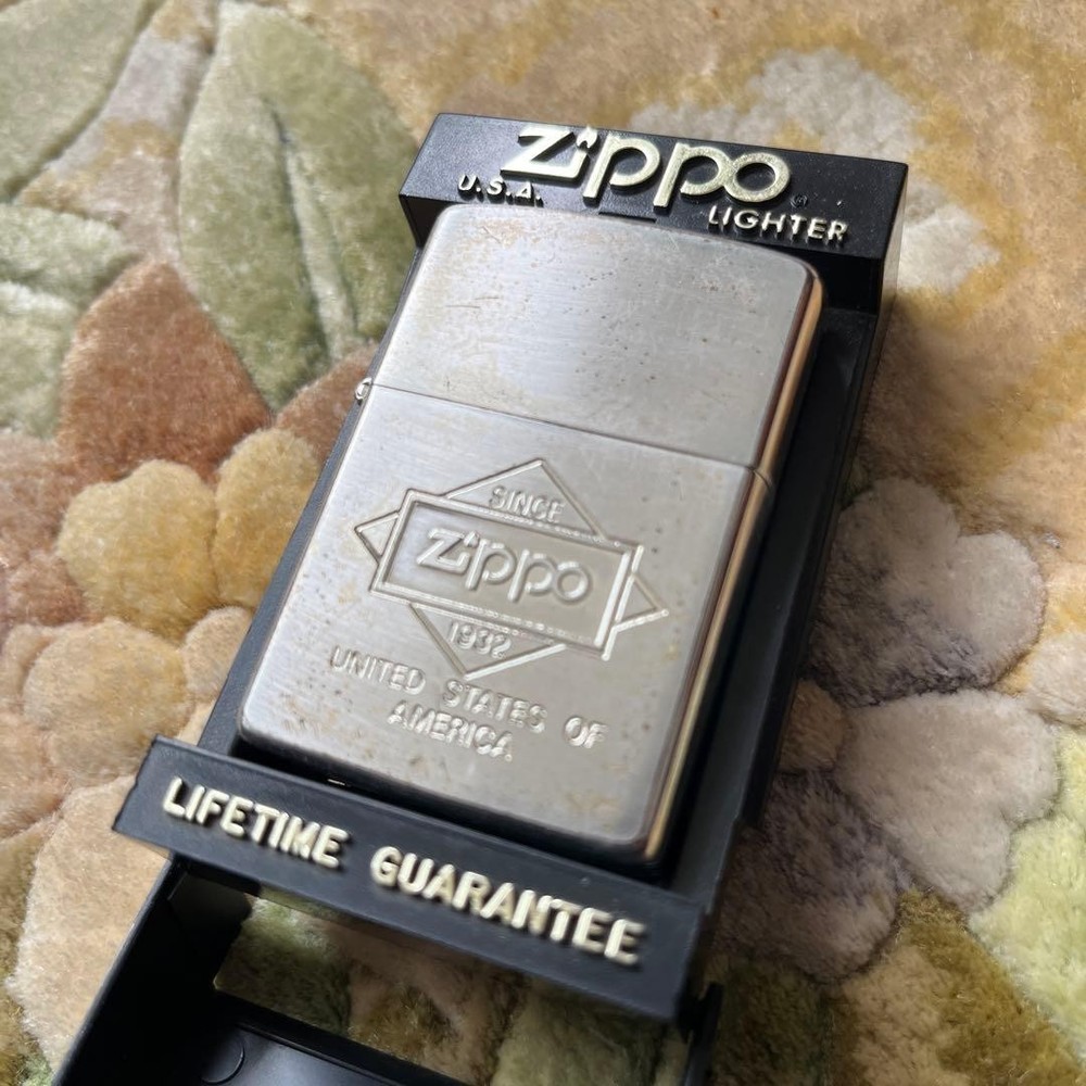 ZIPPO lighter made in 1997, simple design