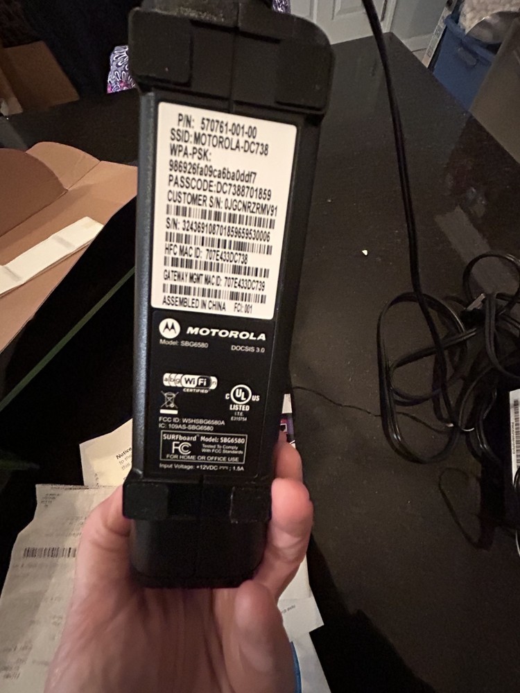 Motorola SURFboard eXtreme Wireless Cable Modem Gateway DOCSIS 3.0 NOS