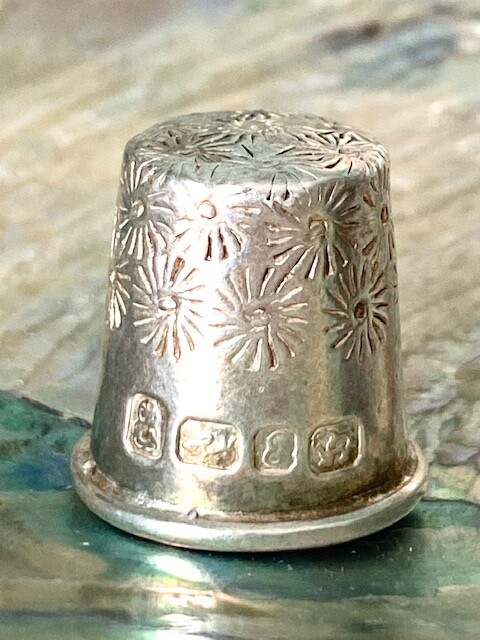Silver Thimble Hallmarked with Beautiful Design