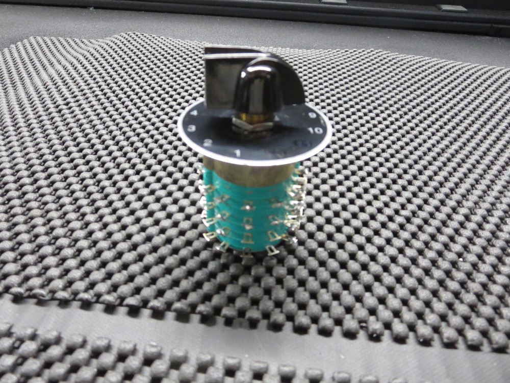 Electroswitch C4D0412N-A Rotary Switch 4 Position 12 Pole See Description