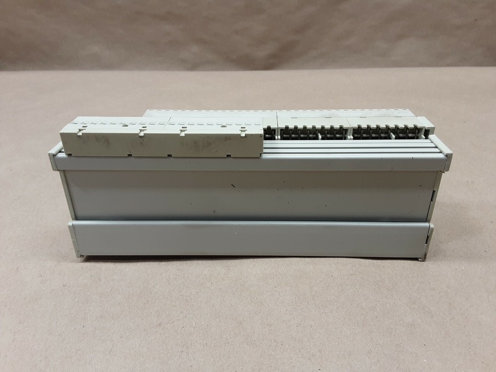 Telemecanique ABE7S16S2B0 Interface Module Connection Solid State #1000B4PR3*KR