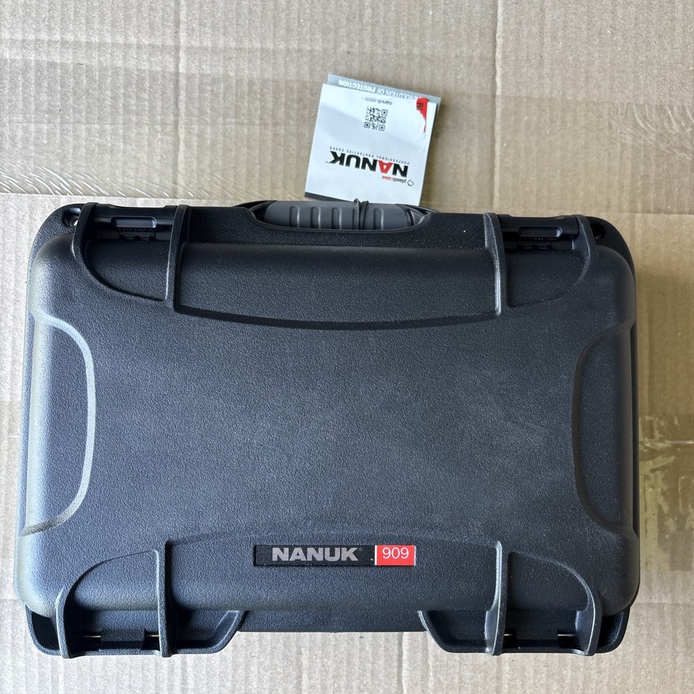 Nanuk 909 Classic Hard Plastic Camera Case , Black , Universal