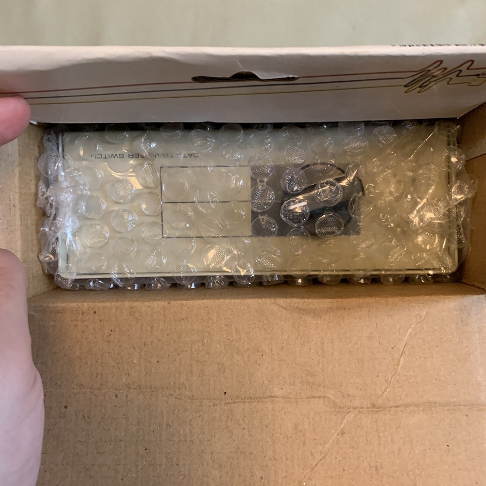 Interex 2-way Data Switch MDS-1a (Computer Products)