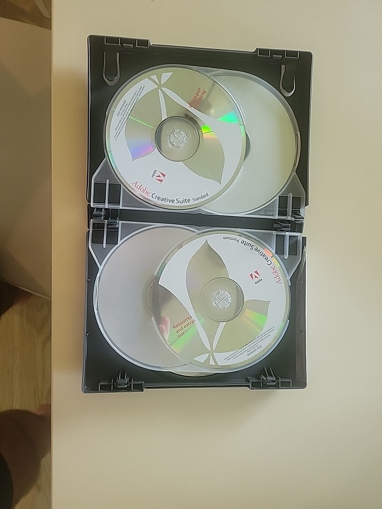 Adobe Creative Suite Premium For Mac w/Discs and Serials