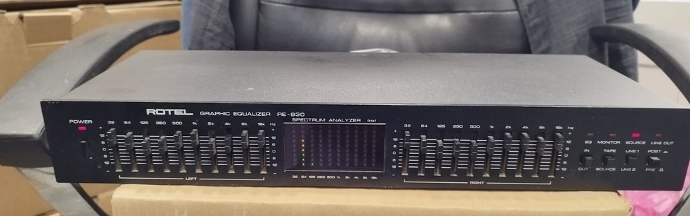 ROTEL EQUALIZER RE 830 SPECTRUM ANALYZER VINTAGE TESTED