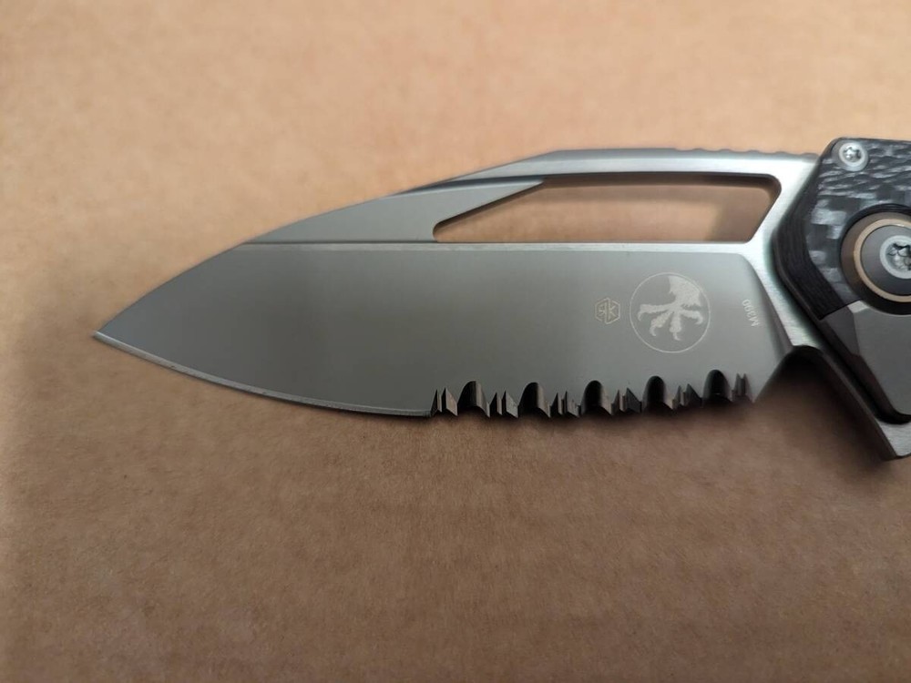 New Microtech Matrix Folding Knife Titanium Carbon Handle Glass Breaker
