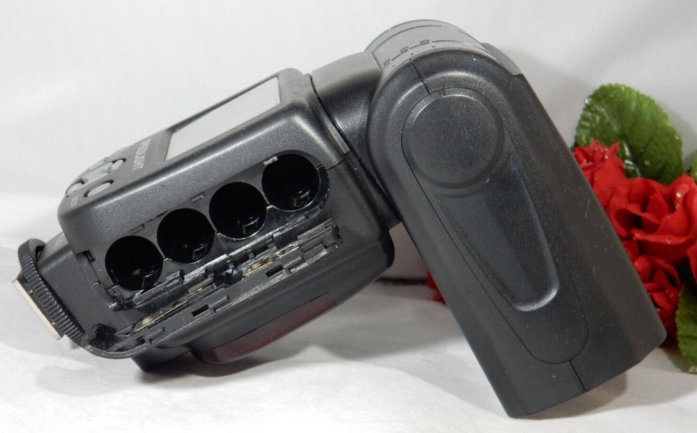 Neewer Speedlight NW 620 Flash Attachment