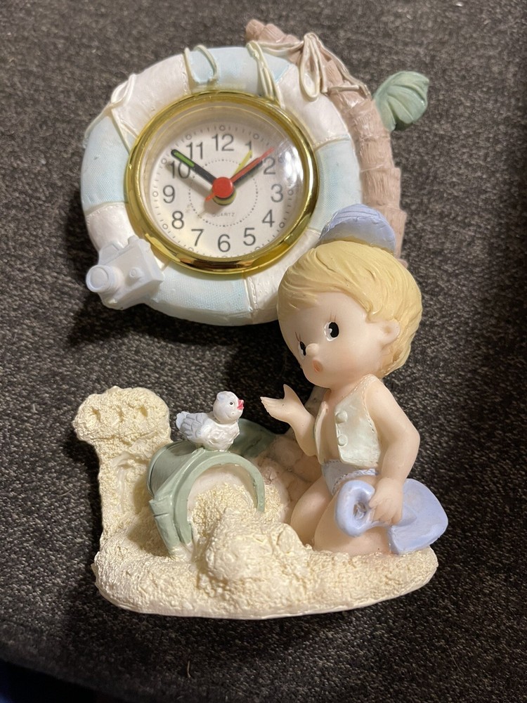 Beach Figurine mantle Clock