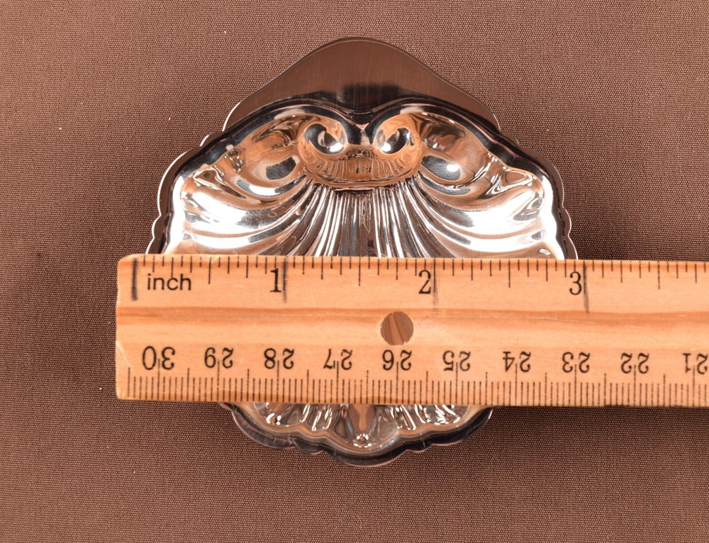*Vintage Sterling Silver Scallop Shell Nut Dishes 2 Pieces