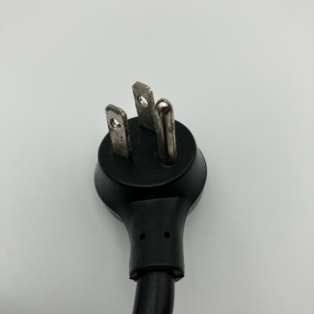 Belkin Slim Surge Protector: 8 Outlets, 6FT Cord