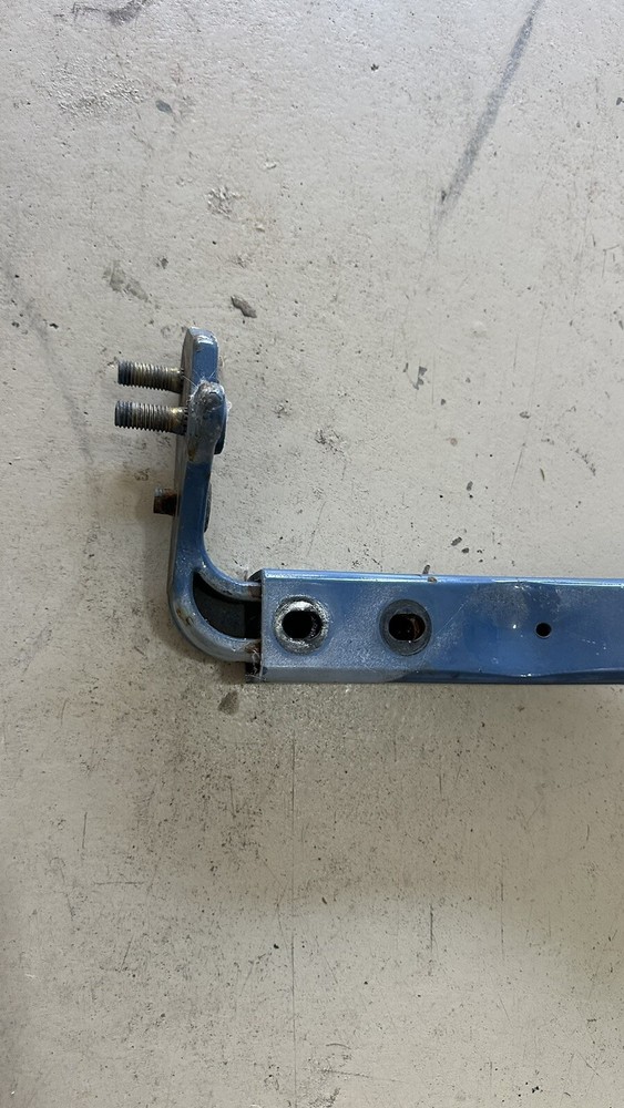 Peterbilt 579 Hood Hinge - Used