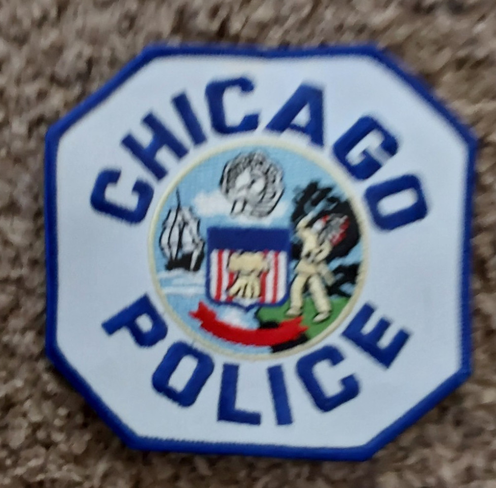NICE UNIFORM PATCH CHICAGO POLICE