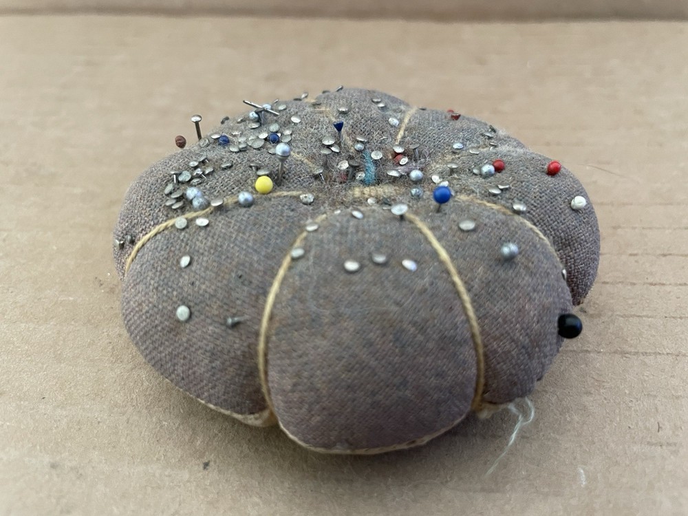 Vintage MELON PUMPKIN Needle Pin Cushion