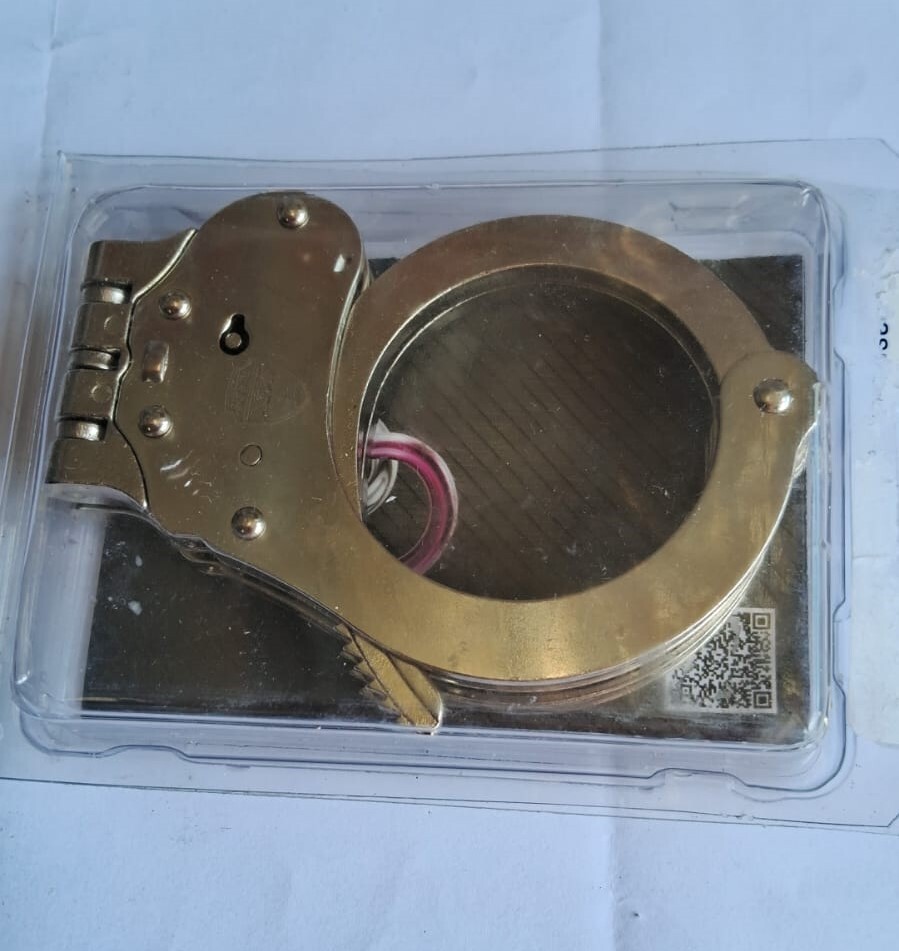 Double Lock Law Enforcement Steel Handcuffs 4 pack