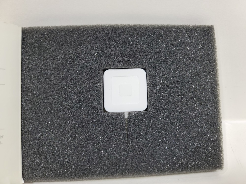 Square Magstripe Credit Debit Card Reader For Android iPhone 3.5mm Jack White