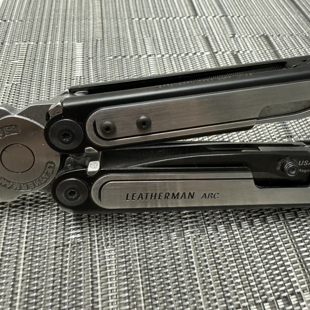 Leatherman ARC Screws. Button Head (Set Of 2)