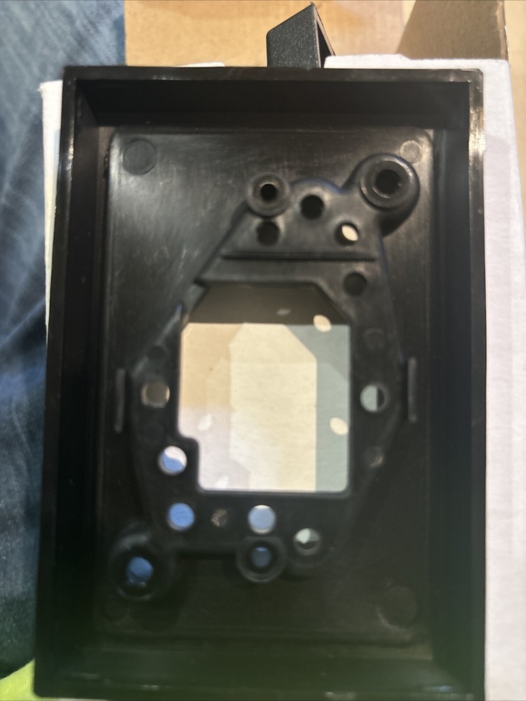 Convertastat Wall Plate, Black