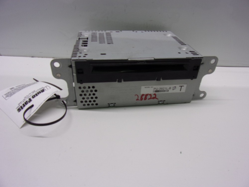 FORD EXPLORER 2016-2017 A/V Equipment receiver, (AM-FM-CD)