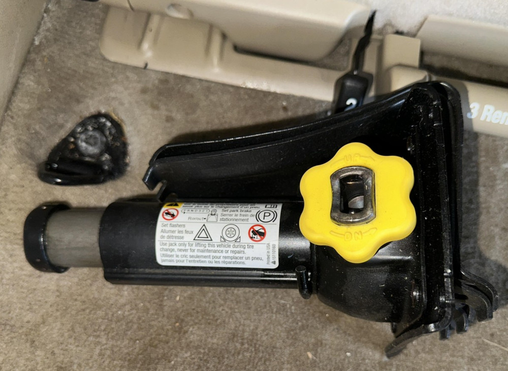 07-14 CHEVY TAHOE Jack Assembly JACK ONLY W/O TOOLS