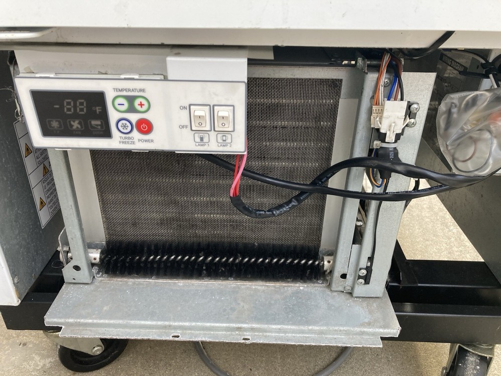 Turbo Air Refridgerator With Glass Door
