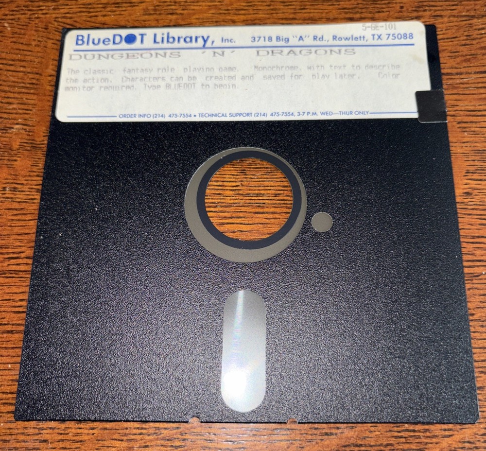 Dungeons & Dragons 5.25" Floppy Disk (UNTESTED)