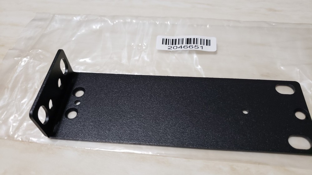 Crestron Modular Amplifier Rack Ear, Quarter Width 2046651