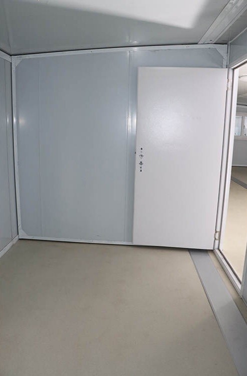 20FT Mobile Expandable Container House EMPTY - BATHROOM INCLUDED
