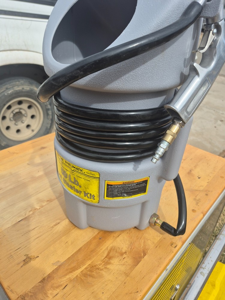 50lb Central Neumatic Spot Blaster