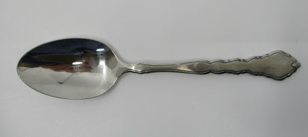 ONEIDA STAINLESS SATINIQUE TEASPOON - 6" - 01R