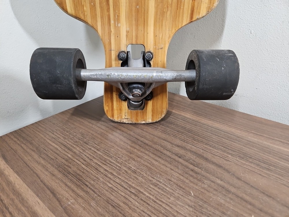White Wave Longboard Skateboard Warrior 38”