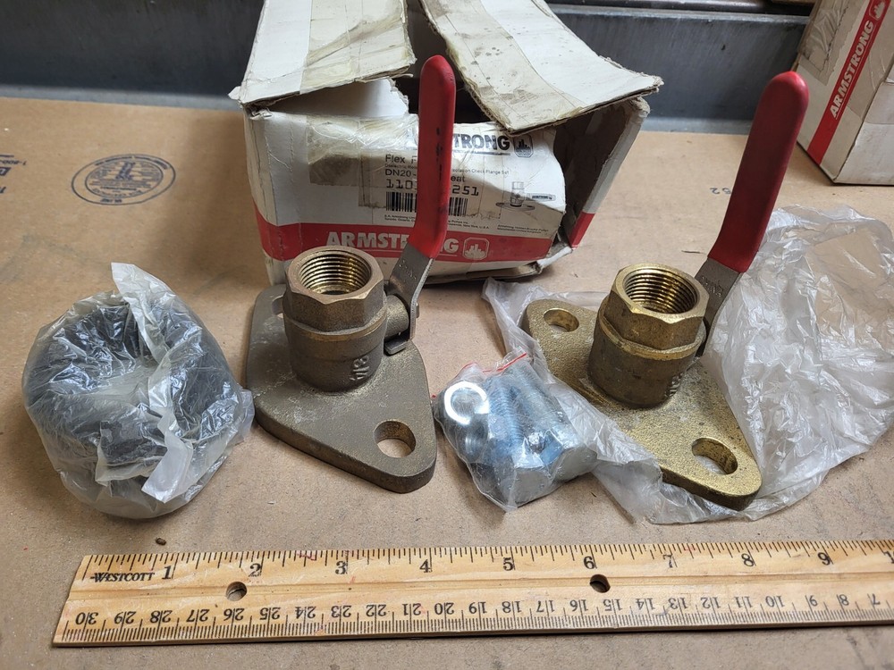 Armstrong Pump Flex Flange 3/4" 110124- Incorrect packaging, please look at pics